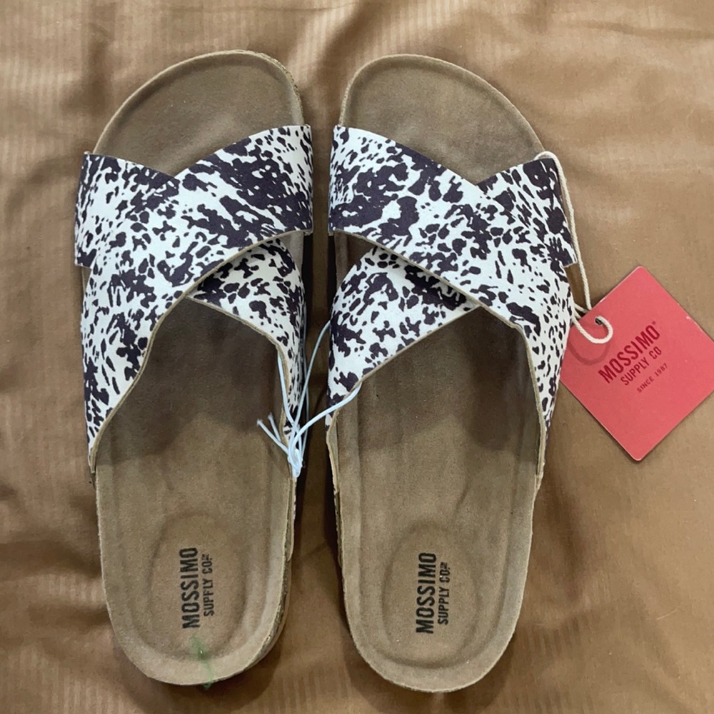 NIB Footbed slides sandals